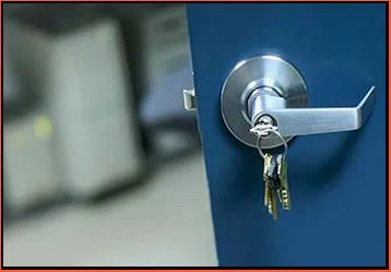 Pompano Beach Locksmith Solution Pompano Beach, FL 954-281-3384 - 8-commercial-locksmith